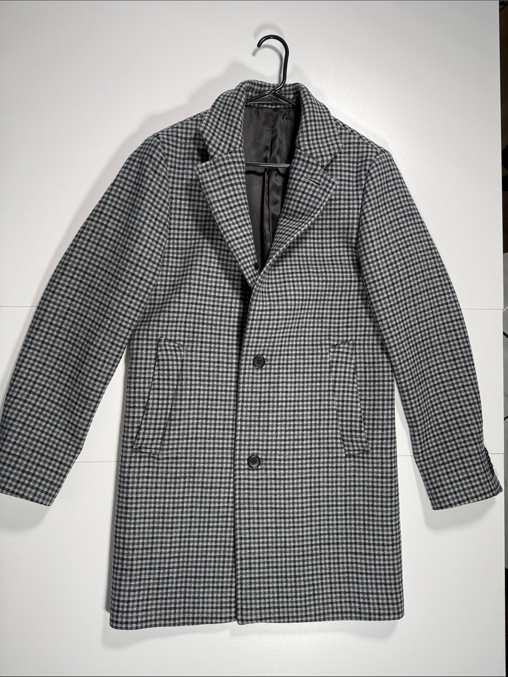 Club Monaco Black & Gray Houndstooth Coat